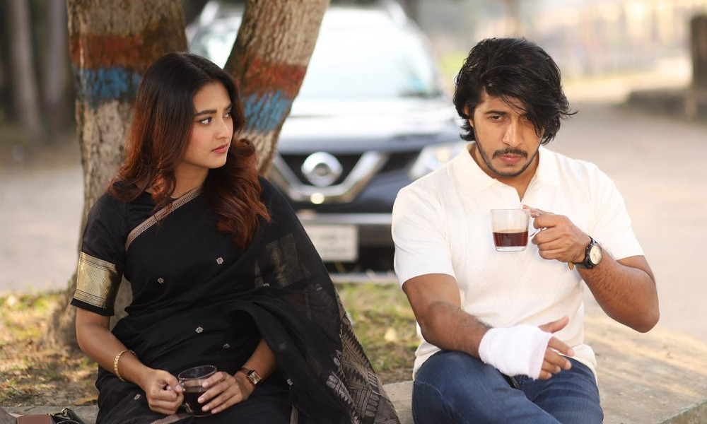 তৌসিফ–তটিনীর ভিন্নধর্মী প্রেমের গল্প