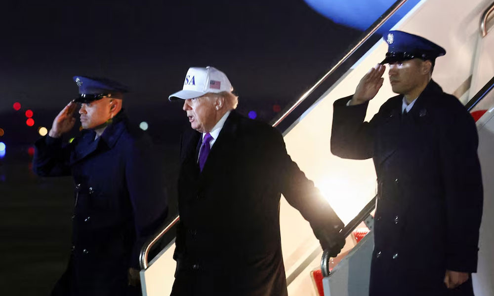 বিশ্বব্যাপী নতুন করে ১০ শতাংশ শুল্করোপ ট্রাম্পের