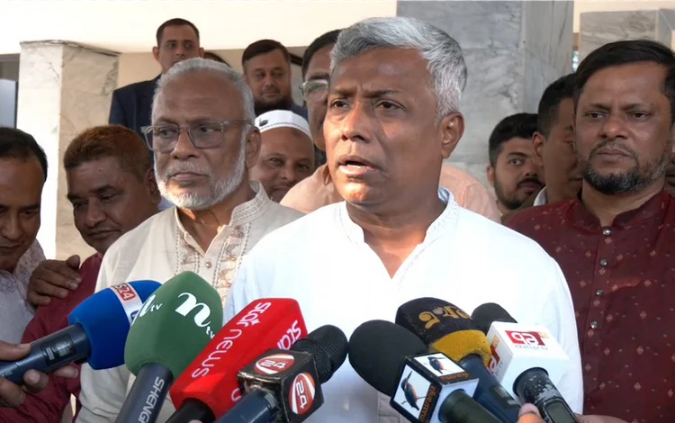 ঘাটতি সত্ত্বেও নিরবচ্ছিন্ন বিদ্যুৎ সরবরাহের চেষ্টা করছে সরকার : বিদ্যুৎ প্রতিমন্ত্রী