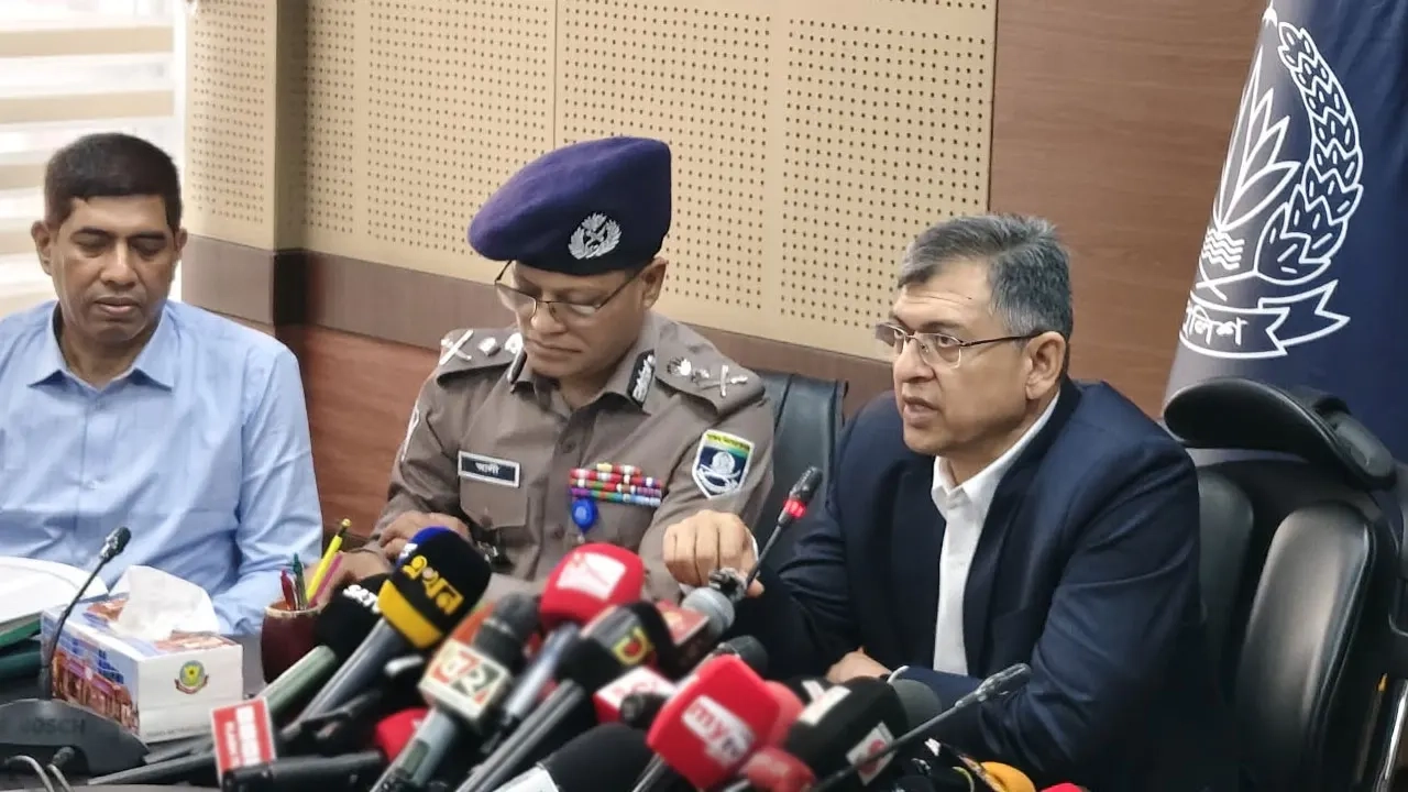 চাঁদাবাজদের তালিকা করে শিগগিরই অভিযান: স্বরাষ্ট্রমন্ত্রী