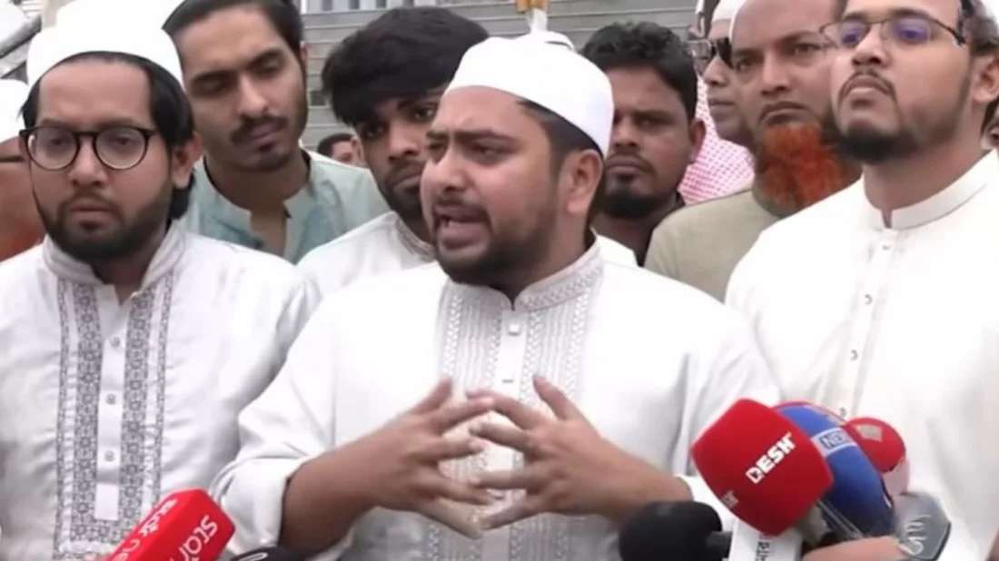 সরকার সংবিধান সংস্কার পরিষদ গঠন না করলে সংসদ ও সংসদের বাইরে থেকে সর্বোচ্চ চাপ প্রয়োগ করব: নাহিদ