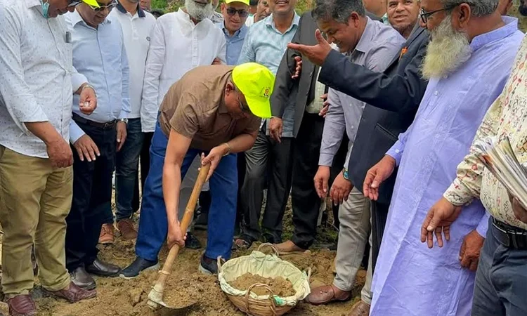 নেত্রকোণায় রাষ্ট্রপতি জিয়াউর রহমানের স্মৃতিবিজড়িত তিলকখালি খাল খননের উদ্বোধন