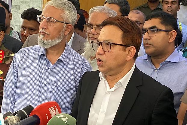 শিশুদের মৃত্যু নিয়ে দুঃখ প্রকাশ, সীমাবদ্ধতার কথা জানালেন স্বাস্থ্য সেবার সচিব