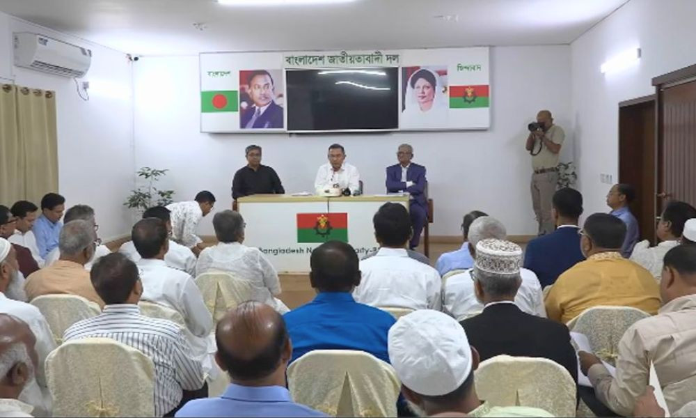 নবনিযুক্ত জেলা পরিষদ প্রশাসকদের সঙ্গে প্রধানমন্ত্রীর বৈঠক