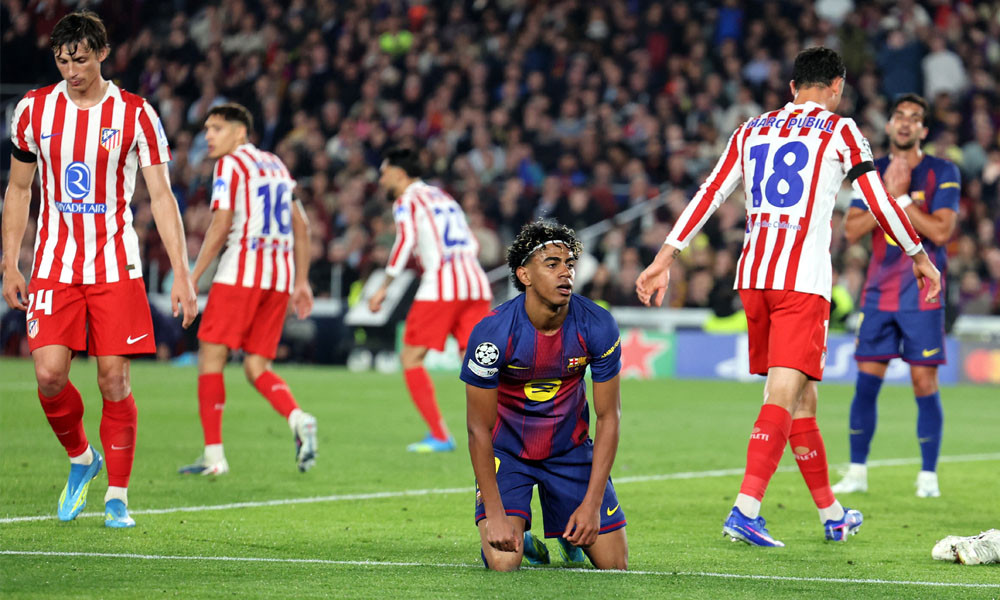 অ্যাতলেতিকোর কাছে হেরে বিদায়ের শঙ্কায় বার্সেলোনা
