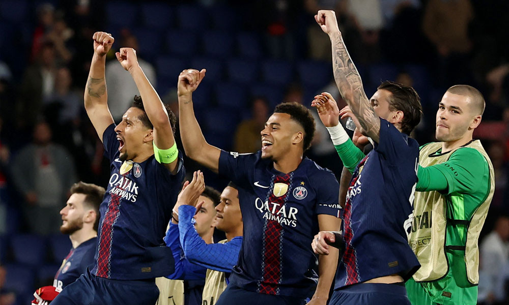 দাপুটে জয়ে সেমির পথে পিএসজি, বিপদে লিভারপুল