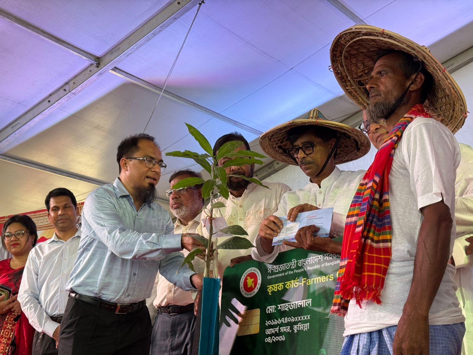 কৃষকদের স্বাবলম্বী করতে কাজ করছে সরকার: কৃষিমন্ত্রী