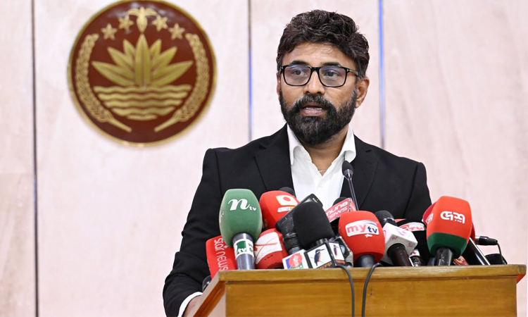 তারেক রহমানের আমন্ত্রণে ঝটিকা সফরে বাংলাদেশে এসেছিলেন বিল গেটস: সালেহ শিবলী