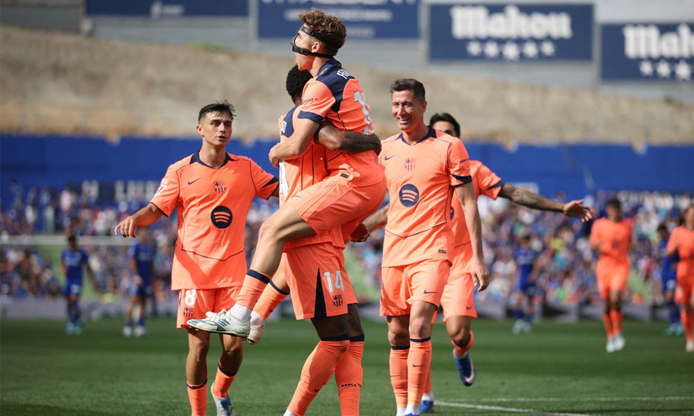 শিরোপার আরো কাছে বার্সেলোনা