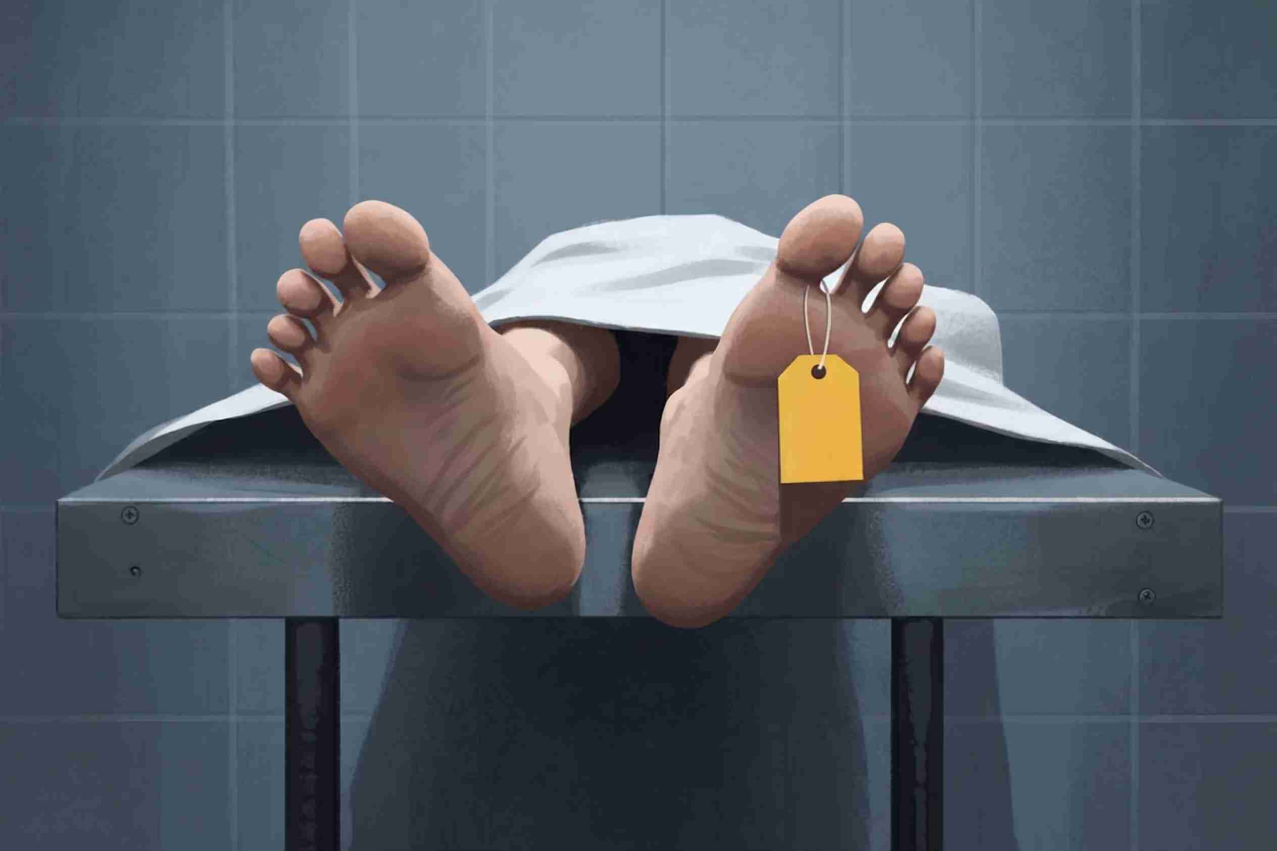 কমলাপুর স্টেশনে চলন্ত ট্রেনে উঠতে গিয়ে প্রাণ গেল নারীর