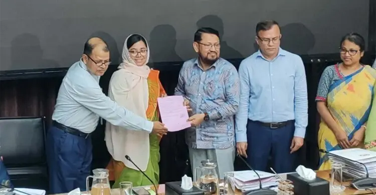 পরীক্ষার্থীরা উৎসাহ-উদ্দীপনায় এসএসসি পরীক্ষায় অংশ নিয়েছে: মাহদী আমিন