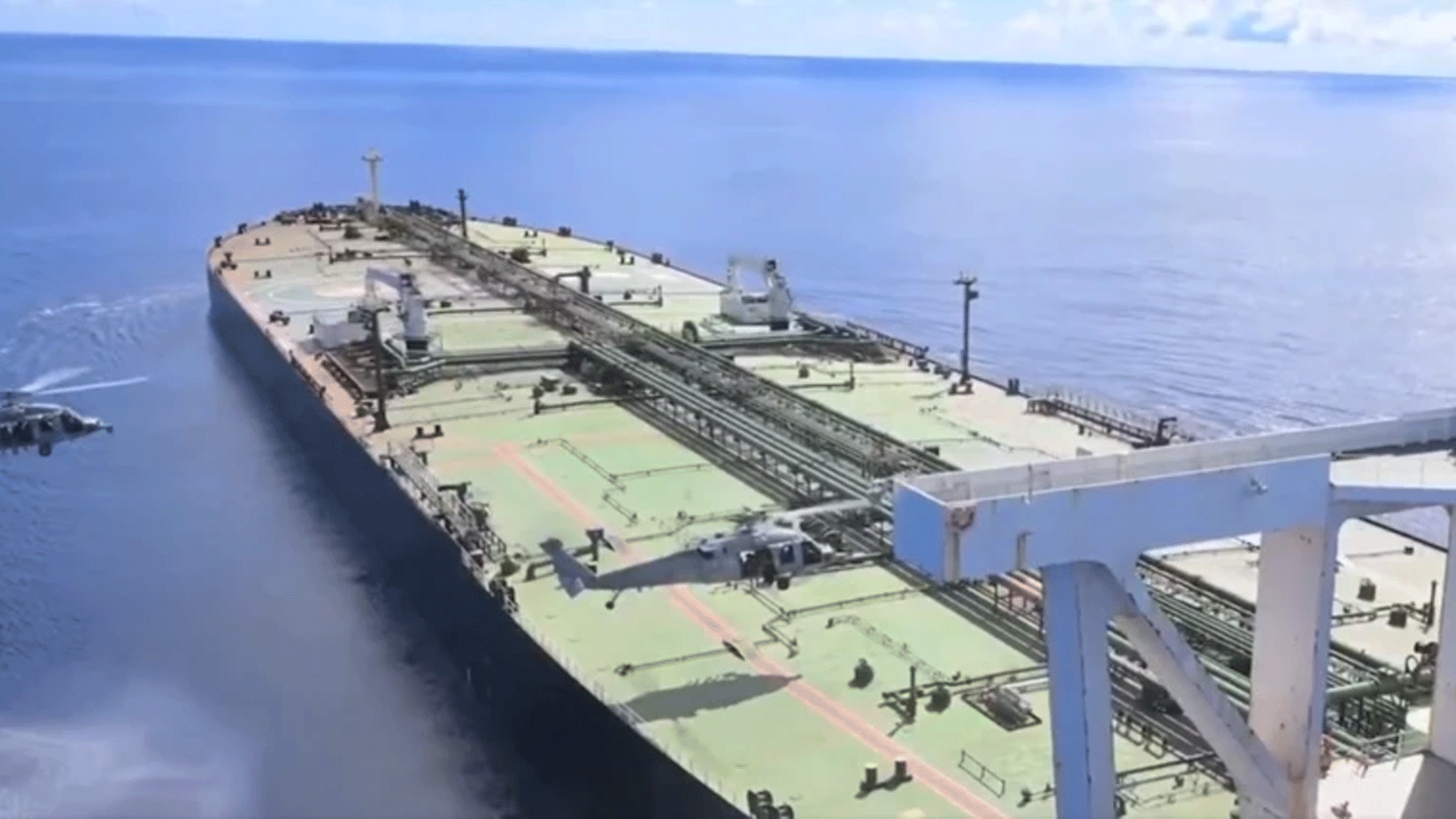 ভারত মহাসাগরে ইরানের তেলবাহী জাহাজ জব্দ করল যুক্তরাষ্ট্র