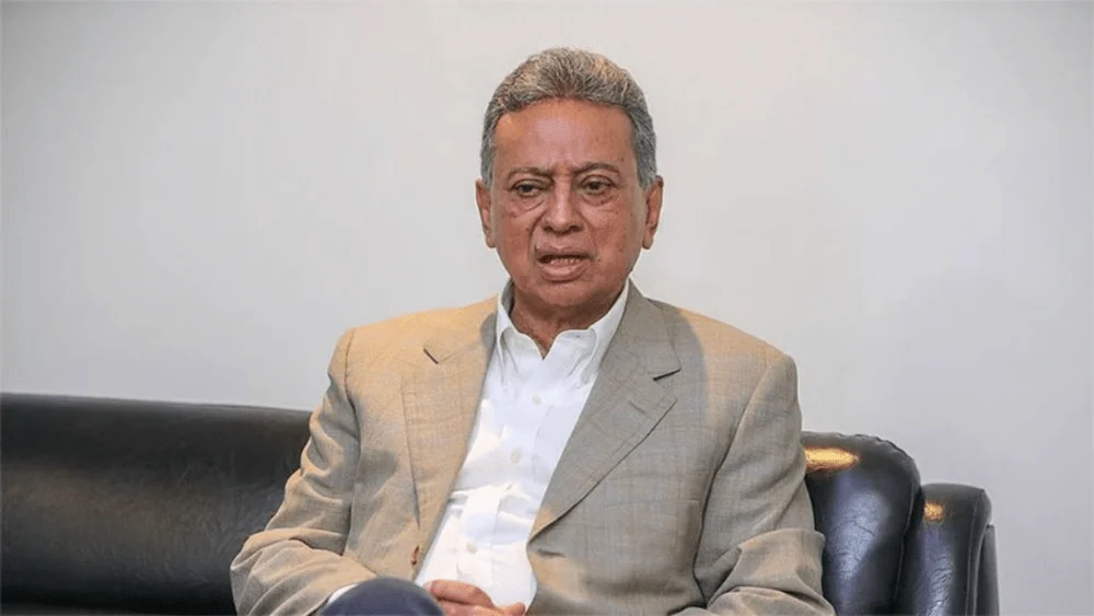 ব্যাংকগুলো ‘খালি হয়ে গেছে’: অর্থমন্ত্রী আমির খসরু