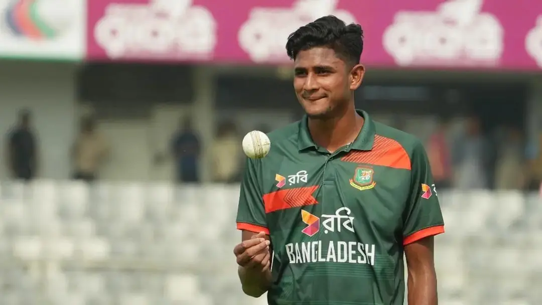 ‘এভাবে আন্তর্জাতিক ক্রিকেটে কাউকে বল করতে দেখিনি’