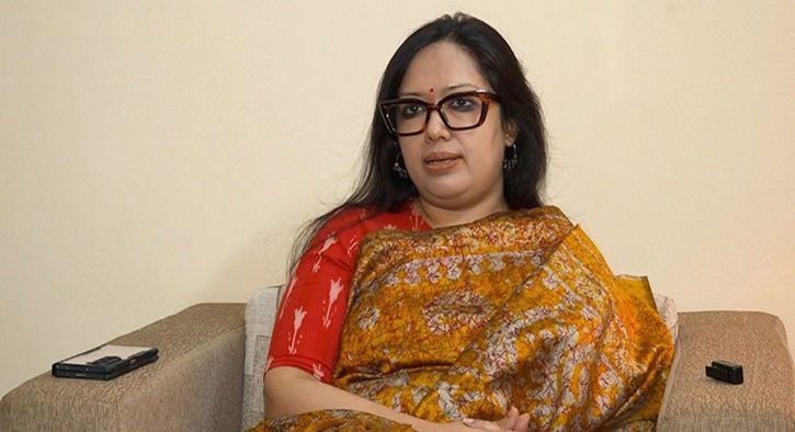 সংবিধান সংস্কার পরিষদের শপথ নেওয়া আইনগতভাবে অযৌক্তিক: রুমিন ফারহানা