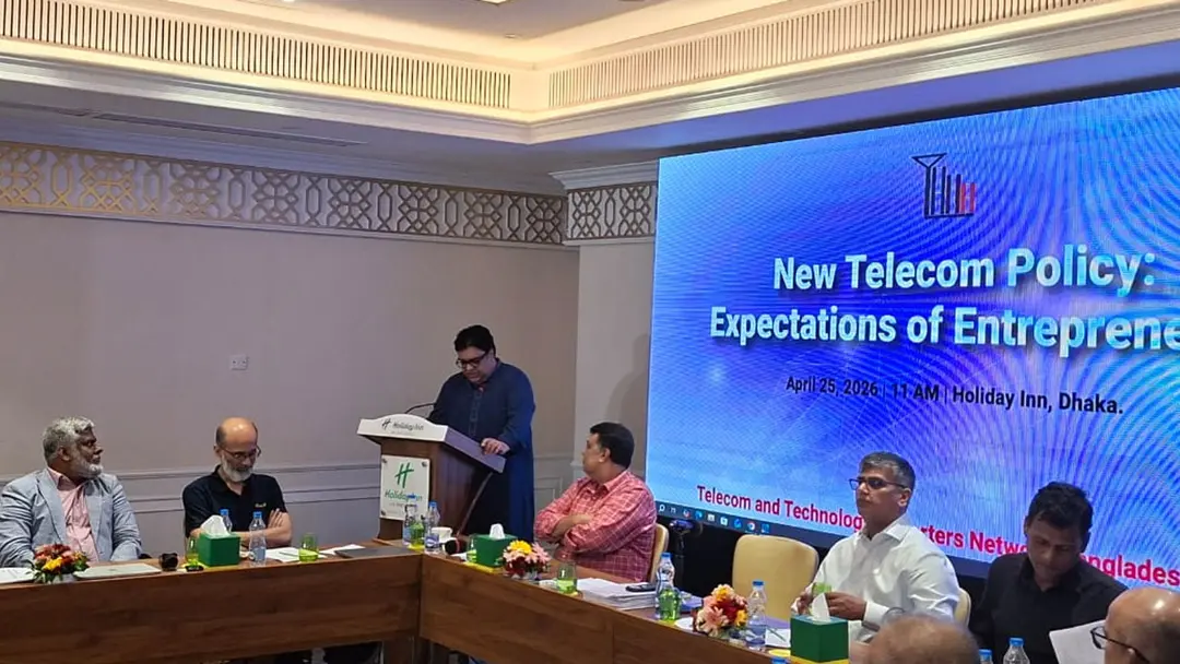 ২৫০০ টাকায় স্মার্টফোন দেওয়ার উদ্যোগ নেওয়া হচ্ছে : রেহান আসিফ আসাদ