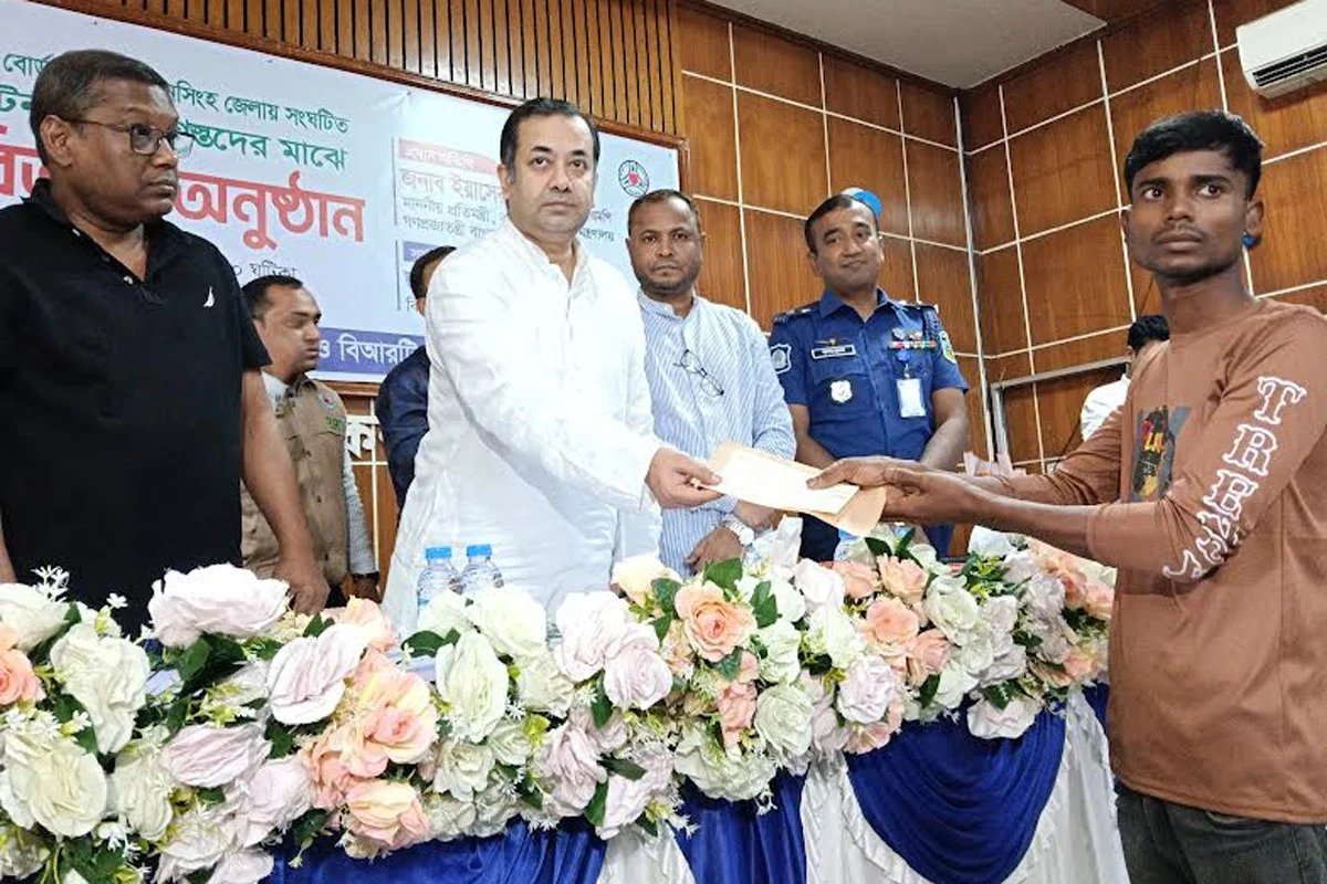 জনসচেতনতা বাড়লে সড়ক দুর্ঘটনা কমে আসবে: তথ্য প্রতিমন্ত্রী