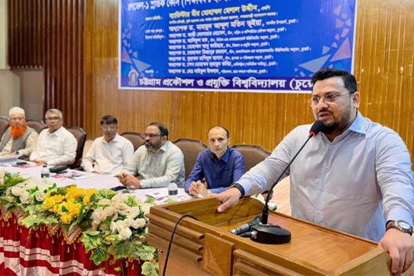 স্বদেশি প্রযুক্তিতে তৈরি হচ্ছে ভূমি মন্ত্রণালয়ের ডিজিটাল সেবা: চুয়েটের ওরিয়েন্টেশনে ভূমি প্রতিমন্ত্রী