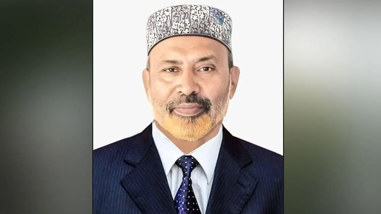 বাড়ির সামনে বিএনপি নেতাকে কুপিয়ে হত্যা