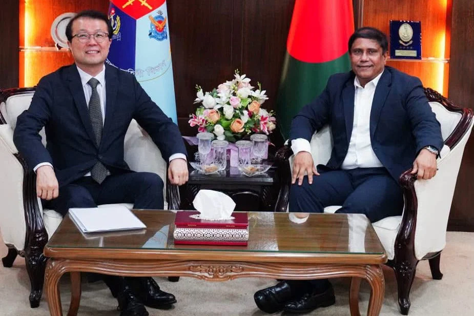 প্রধানমন্ত্রীর প্রতিরক্ষা উপদেষ্টার সাথে দক্ষিণ কোরিয়ার রাষ্ট্রদূতের সৌজন্য সাক্ষাৎ