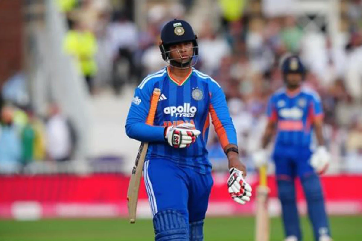 বৈভব সূর্যবংশীকে যখন স্কোয়াডে নিয়েও একাদশে সুযোগ দেওয়া হচ্ছিল না