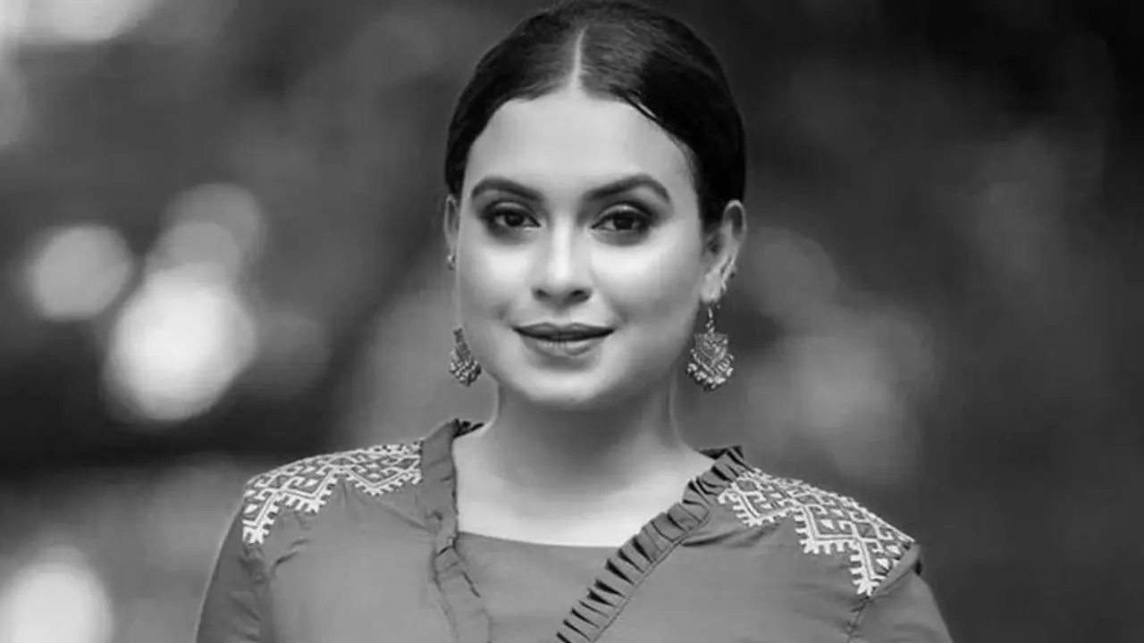 অভিনেত্রী রিধিকার মৃত্যুর ঘটনায় প্রেমিক গ্রেপ্তার