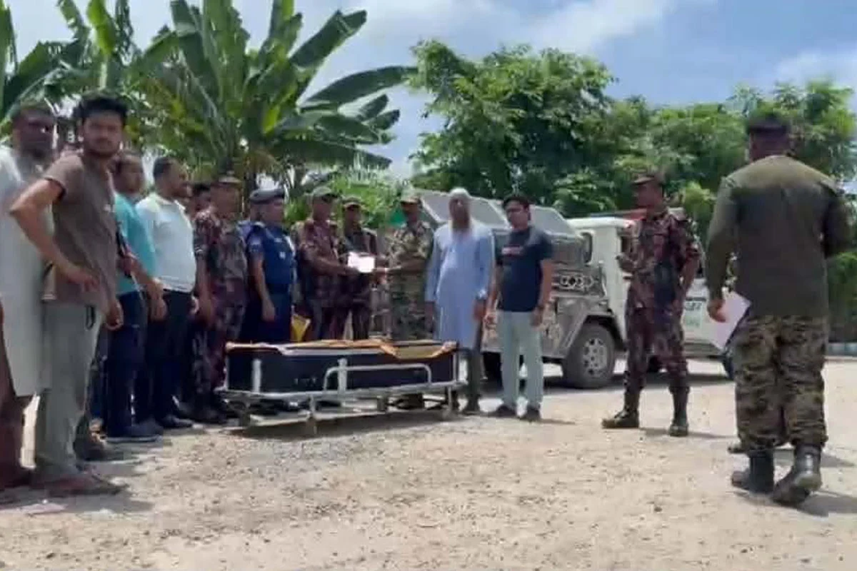 কলকাতায় অগ্নিকাণ্ডে নিহত আলিমুজ্জামানের মরদেহ দেশে পৌঁছেছে