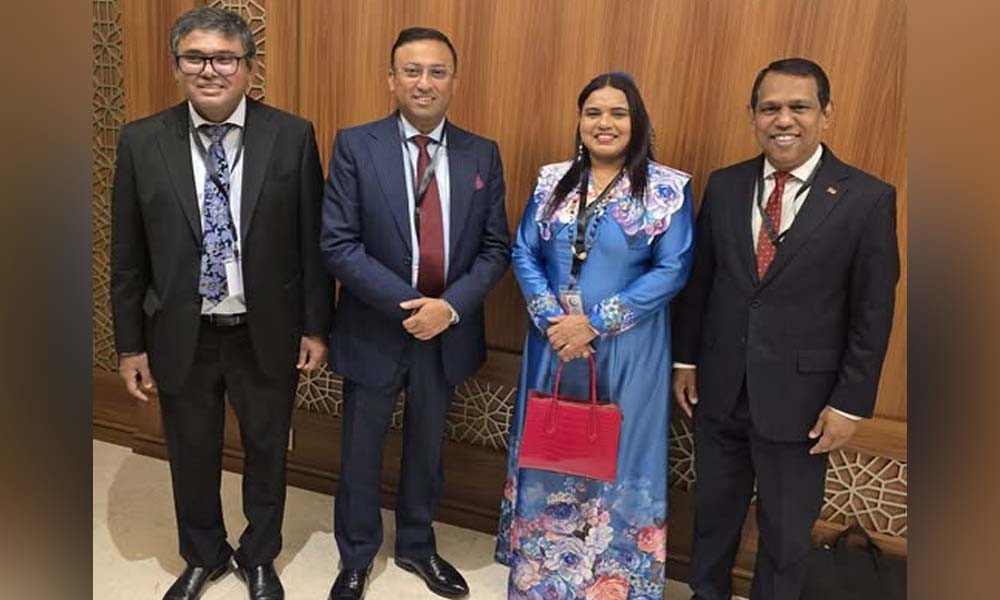 মালদ্বীপের পররাষ্ট্রমন্ত্রীর সঙ্গে হুমায়ুন কবিরের সৌজন্য সাক্ষাৎ