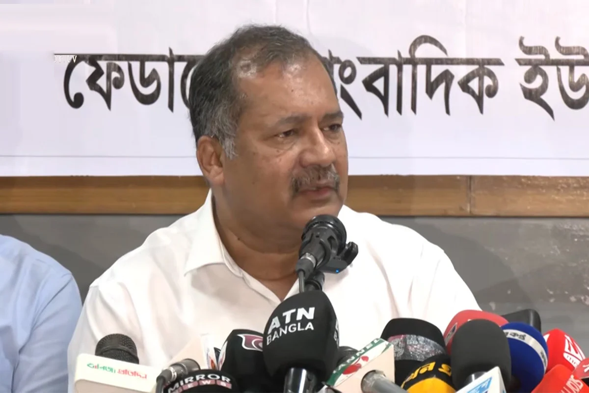রাজনীতিকে কৃত্রিমভাবে সংসদের বাইরে নিয়ে যাওয়ার প্রবণতা কাজ করছে : তথ্যমন্ত্রী
