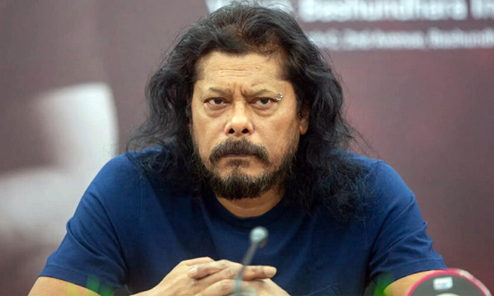 এক যুগ পর রোমে জেমস