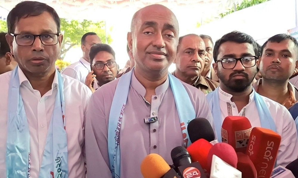 মক্কা চুক্তির বিষয়ে সবকিছু বিবেচনা করে সিদ্ধান্ত নেবে সরকার : আইনমন্ত্রী