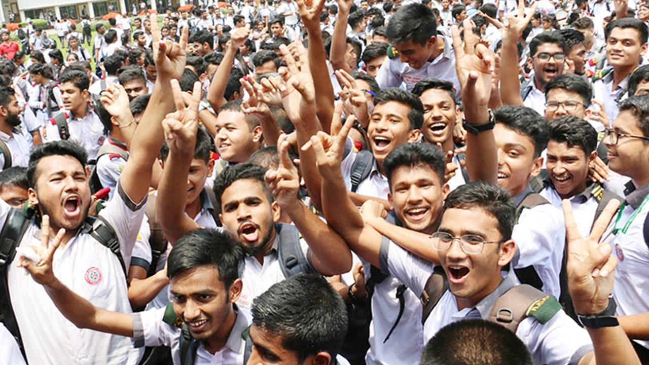 এসএসসি ও সমমানের ফল প্রকাশ, পাসের হার ৬২.২৫ শতাংশ