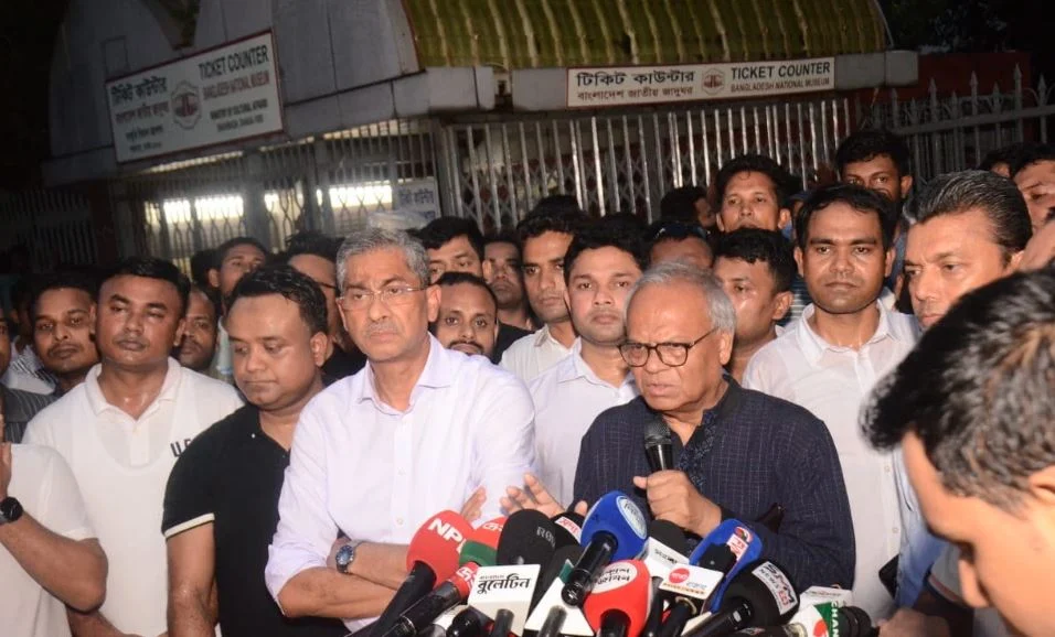 সাম্প্রতিক অগ্নিসংযোগ ও বোমা হামলা গভীর ষড়যন্ত্রের অংশ : রুহুল কবির রিজভী