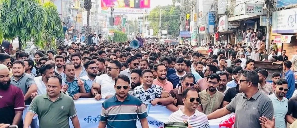 দেশকে অস্থিতিশীল করার প্রতিবাদে ফেনীতে ছাত্রদলের বিক্ষোভ