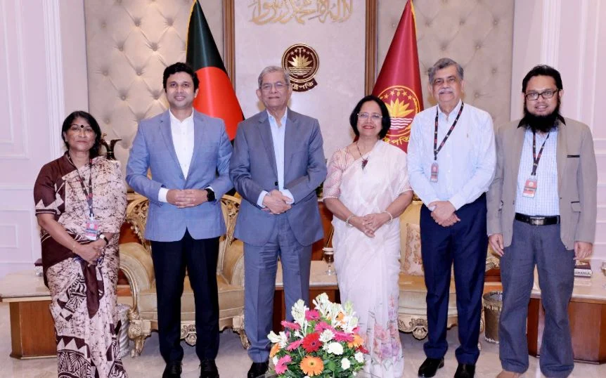 সুশৃঙ্খল ও সাশ্রয়ী অভিবাসন ব্যবস্থা গড়ে তুলতে কার্যকর ব্যবস্থা নেওয়ার আহ্বান রাষ্ট্রপতির