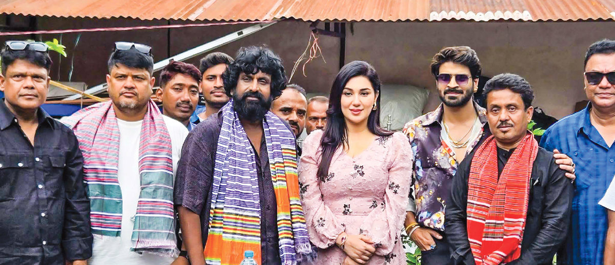 জুলাইয়ের মামলায় গ্রেপ্তার নায়ক: অনিশ্চয়তার মুখে অপু বিশ্বাসের ‘শিকার’
