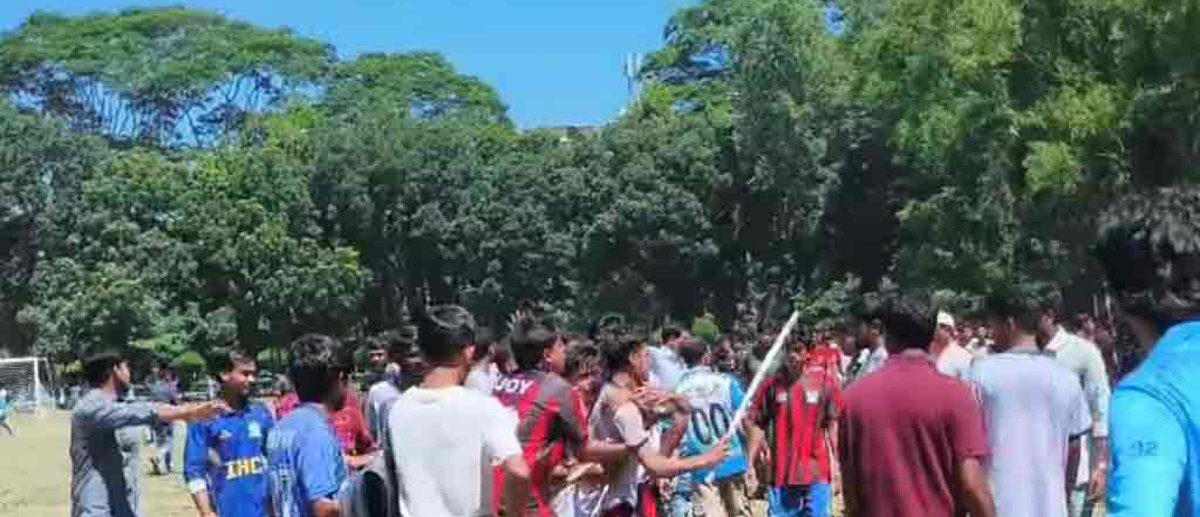 ইবিতে ফুটবল খেলাকে কেন্দ্র করে দুই বিভাগের শিক্ষার্থীদের সংঘর্ষ, আহত ৭