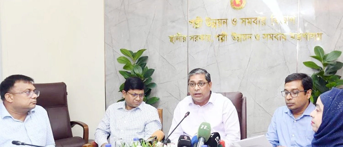 সরকার এই অর্থবছরেই স্থানীয় সরকার নির্বাচন চায়: মীর শাহে আলম