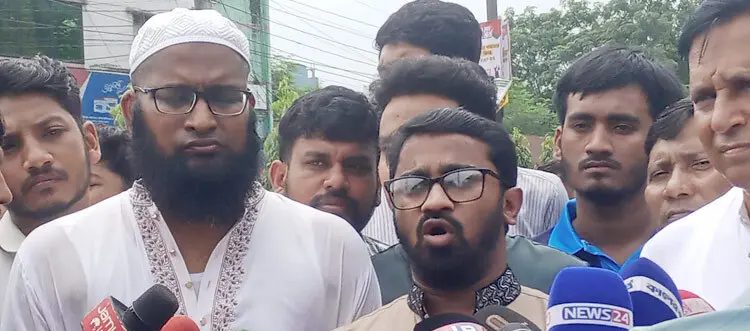অন্তর্বর্তী সরকারের সহযোগিতায় জামায়াত রংপুর দখল করেছে: রাশেদ খাঁন