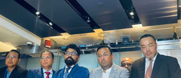 বোয়িংয়ের সঙ্গে ১১টি বিমান কেনার চুক্তি হয়েছে: মাহদী আমিন