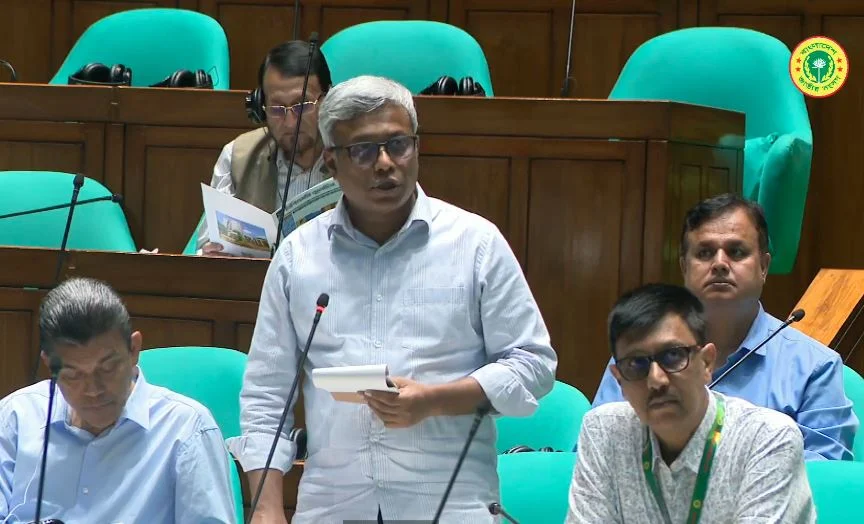 আগামী ১৫ দিনের মধ্যে বিদ্যুৎ পরিস্থিতি উন্নতির আশা প্রতিমন্ত্রী অমিতের