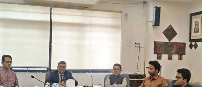 ঢাবির সামাজিক বিজ্ঞান অনুষদে ডিনস অ্যাওয়ার্ড পাচ্ছেন ৪৮ শিক্ষার্থী