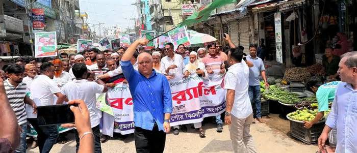 খেয়াল রাখতে হবে আ.লীগ যেনো মাথা উঁচু করে দাঁড়াতে না পারে: ঢাকা জেলা যুবদল সভাপতি