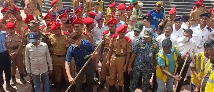 চট্টগ্রাম নগরে পরিষ্কার-পরিচ্ছন্নতা অভিযান শুরু