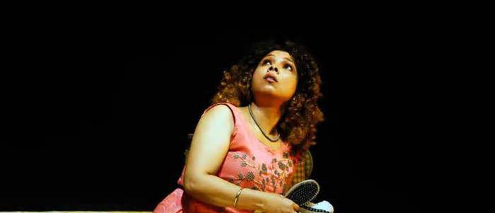 একক চরিত্রের উপস্থাপনায় নাটক ‘হ্যাপি ডেজ’, ২ দিনে ৪ প্রদর্শনী