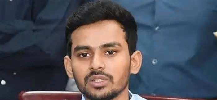বিদেশে আরামের বদলে ১০ বছরের কারাবাসকেই বেছে নেব: আসিফ