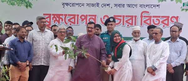রাজশাহীর গ্রিন ও ক্লিন সিটির গৌরব ধরে রাখার আহ্বান ভূমিমন্ত্রীর