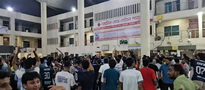 রাবি শিক্ষার্থীকে রেলস্টেশনে মারধর-উত্তেজনা, ৪ আরএনবি সদস্য বরখাস্ত