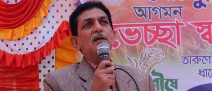 অস্ত্র নিয়ে মারামারির ঘটনায় বিএনপি নেতাকে শোকজ