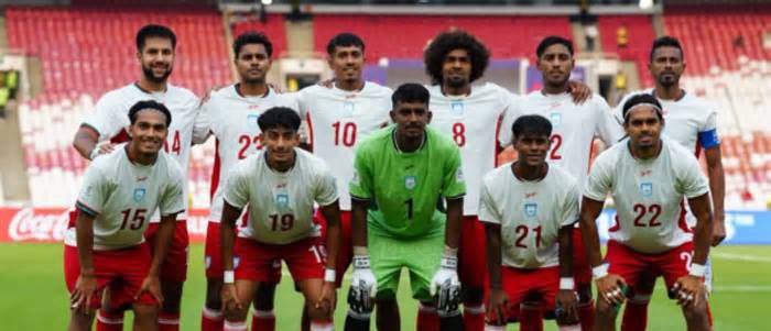 সিঙ্গাপুরের বিপক্ষে ঘুরে দাঁড়ানোর লড়াই বাংলাদেশের